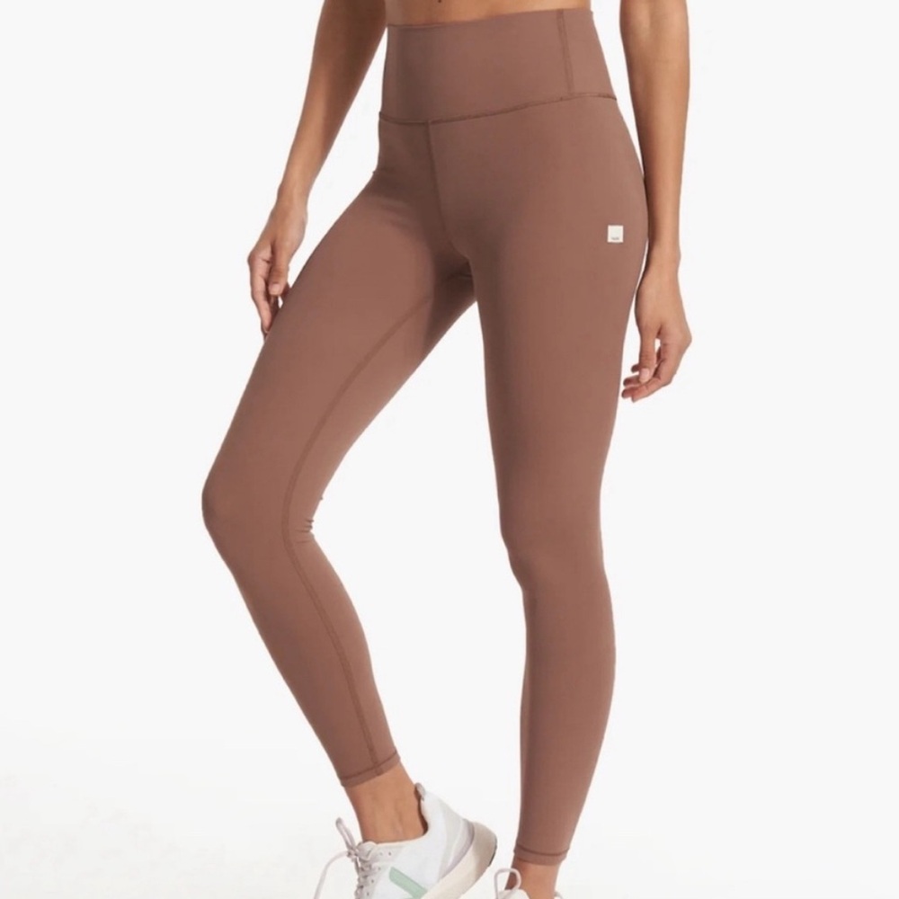 Vuori AllTheFeels Almond Brown Legging XS